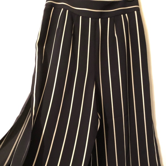 Wide Leg Stripped Capri with Side Slit - Picture 5 of 8